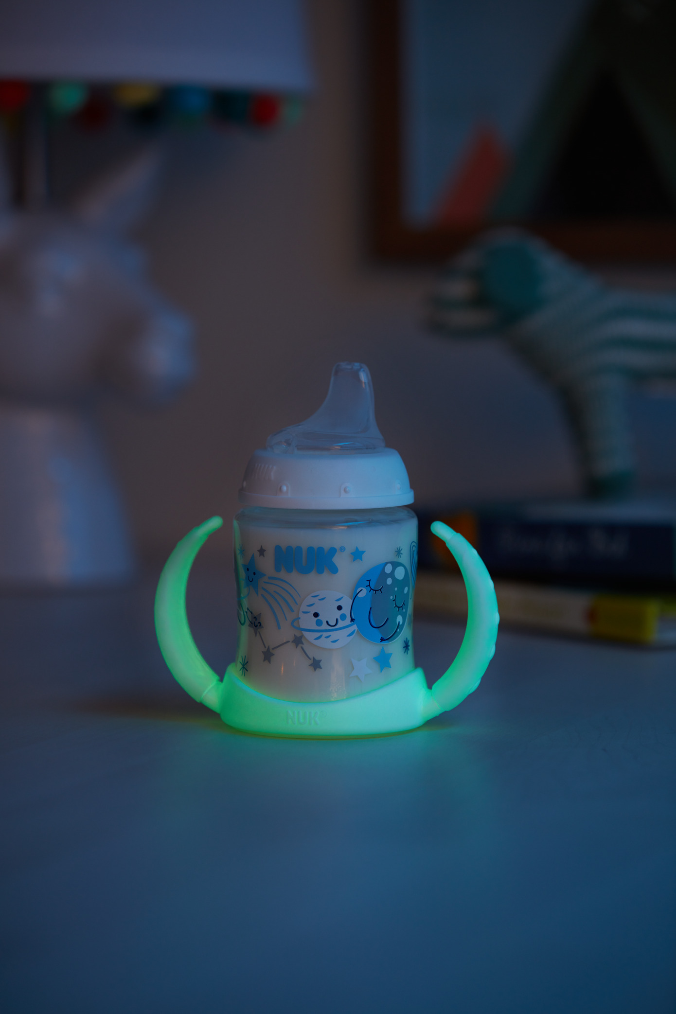 NUK® Cup 69825 Learner Glow In The Dark, 5OZ Product Image 2 of 9